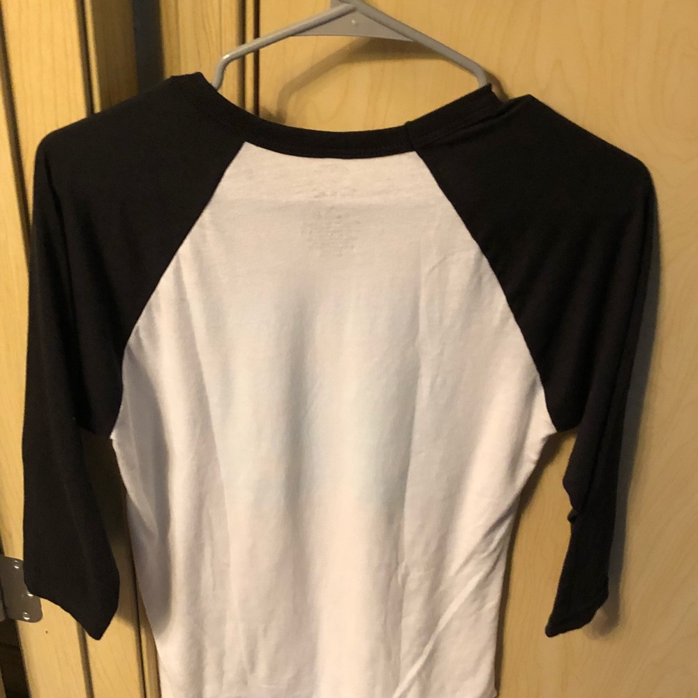 Diamond Raglan Tee - image 1